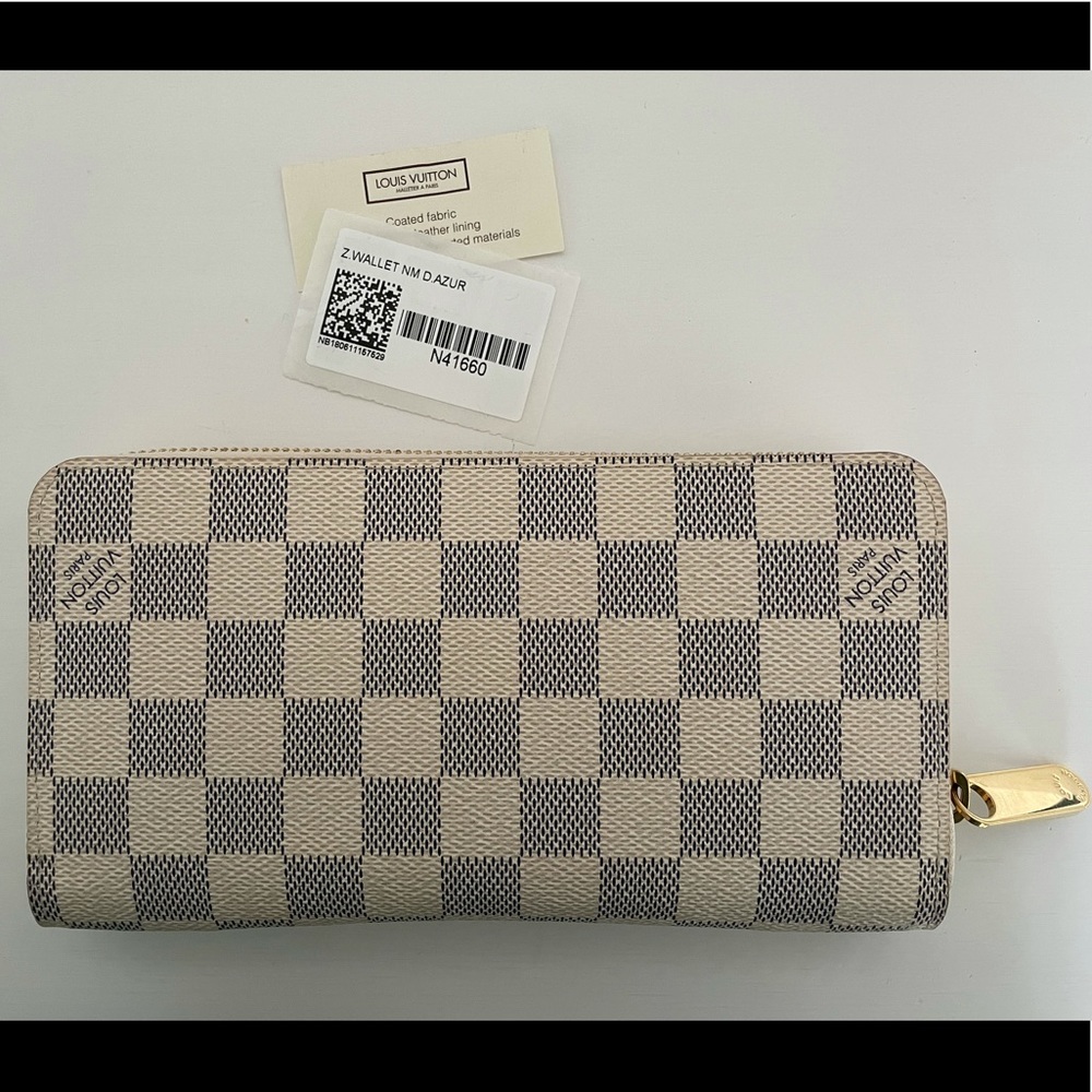 Louis Vuitton Zippy Wallet Damier Azur Canvas Beig